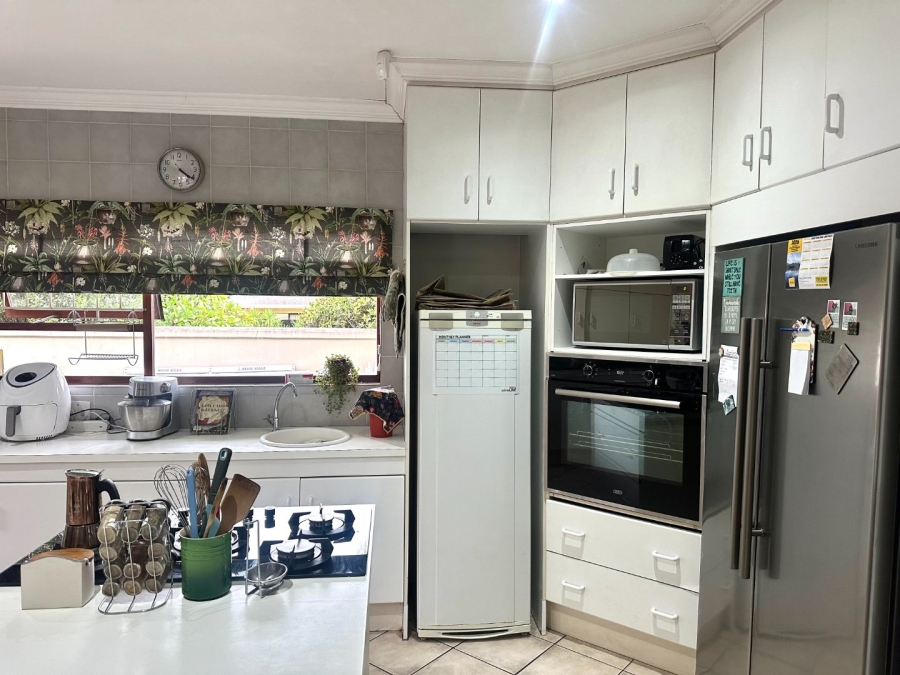 6 Bedroom Property for Sale in Dormehls Drift Western Cape